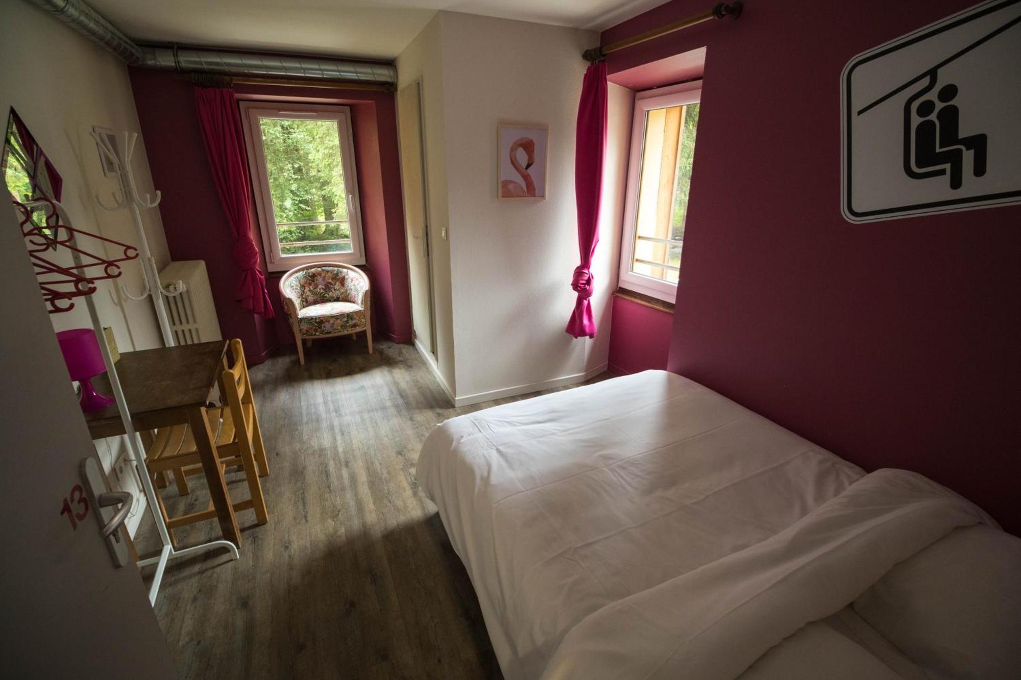 1861 Chatel Hostel Exterior foto